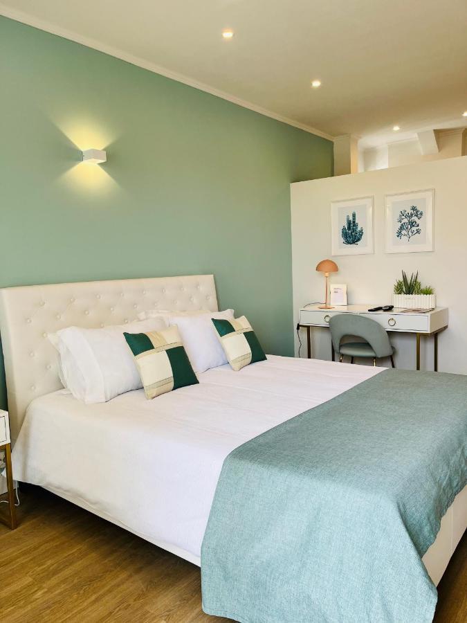 Sunset Retreat 1A Linha De Mar Apartment Монте Гордо Екстериор снимка